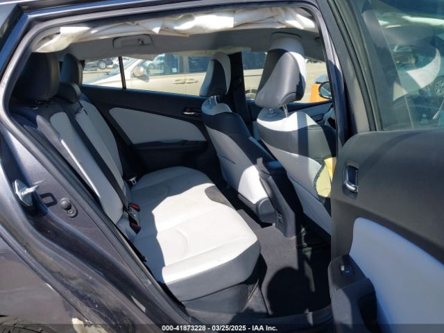 JTDKARFU6G3508681 Toyota Prius Three Touring