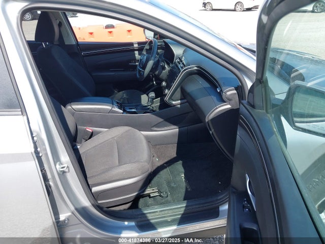5NMJBCAE5NH157928 Hyundai TUCSON SEL