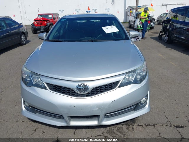 4T1BF1FK6EU853326 Toyota Camry Se Sport