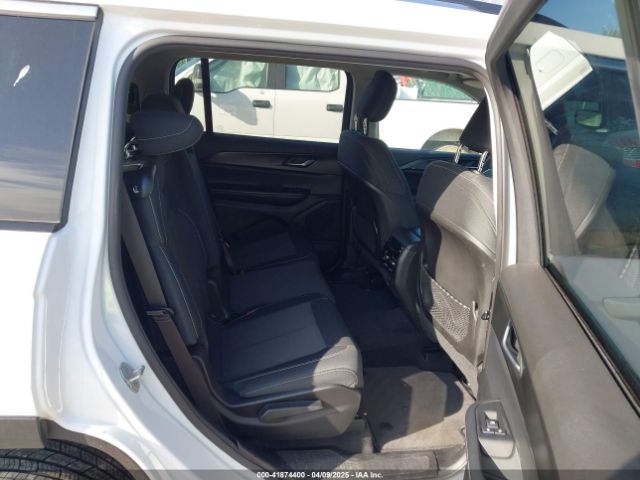1C4RJKAG7R8920752 Jeep Grand Cherokee L Laredo 4x4