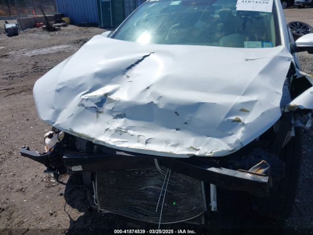 5NPD84LF8HH066344 Hyundai Elantra Limited