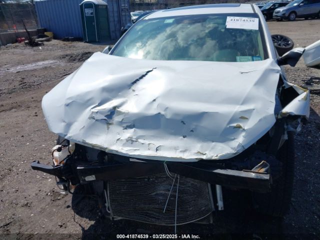 5NPD84LF8HH066344 Hyundai Elantra Limited