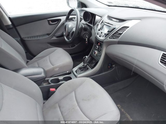 KMHDH4AE8FU235853 Hyundai ELANTRA SE