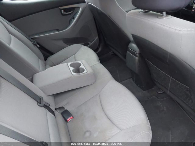 KMHDH4AE8FU235853 Hyundai ELANTRA SE