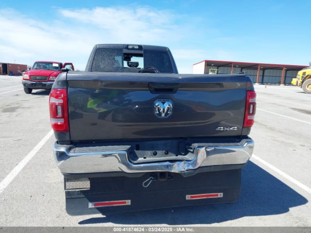 3C6UR5HL1RG269501 RAM 2500 Tradesman  4x4 8' Box