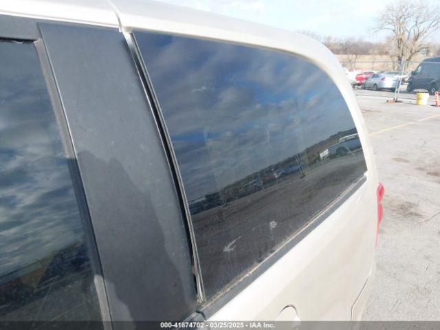 2C4RDGBG3FR658800 Dodge Grand Caravan Se
