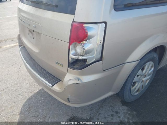 2C4RDGBG3FR658800 Dodge Grand Caravan Se