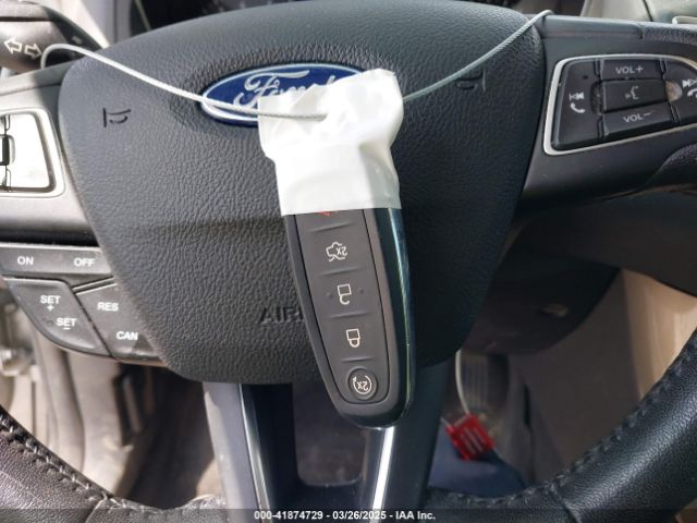 1FADP3N21JL325951 Ford Focus Titanium