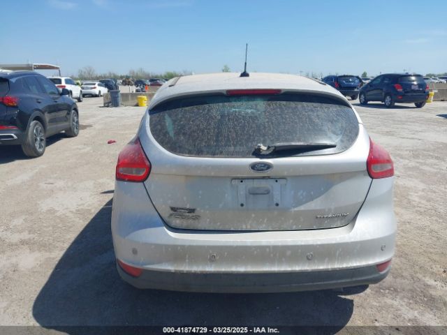 1FADP3N21JL325951 Ford Focus Titanium