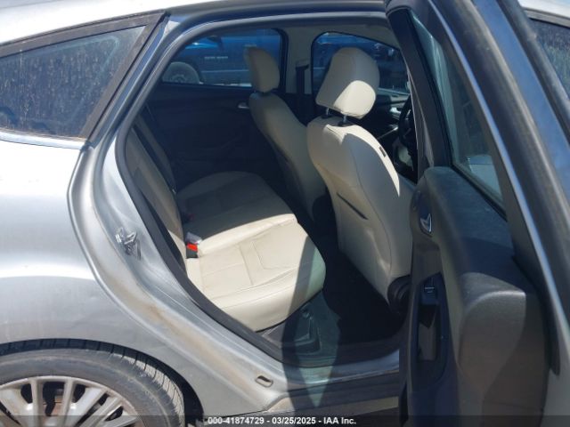 1FADP3N21JL325951 Ford Focus Titanium