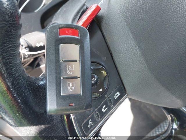 JA4AD3A32GZ016879 Mitsubishi Outlander Se