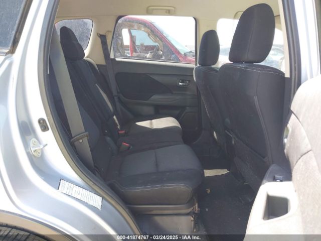 JA4AD3A32GZ016879 Mitsubishi Outlander Se