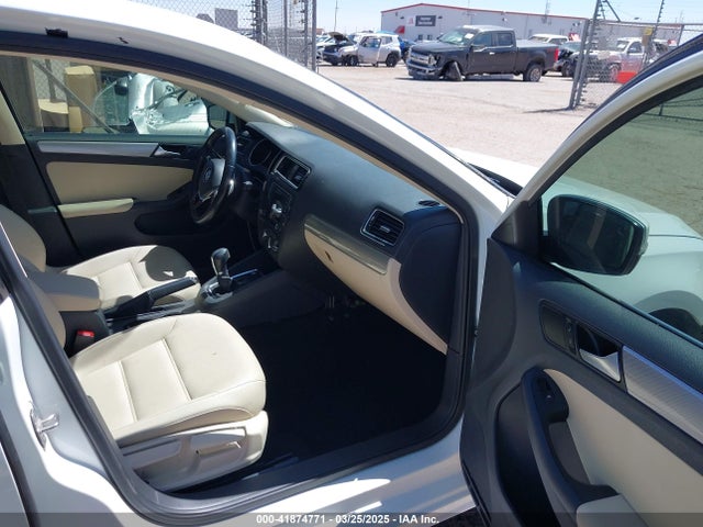 3VWDB7AJ3HM226454 Volkswagen Jetta 1.4t Se