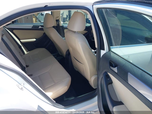 3VWDB7AJ3HM226454 Volkswagen Jetta 1.4t Se