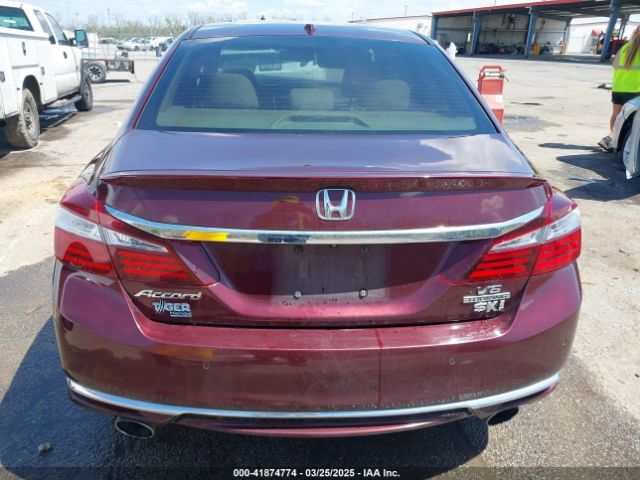 1HGCR3F9XHA011153 Honda Accord Touring V6