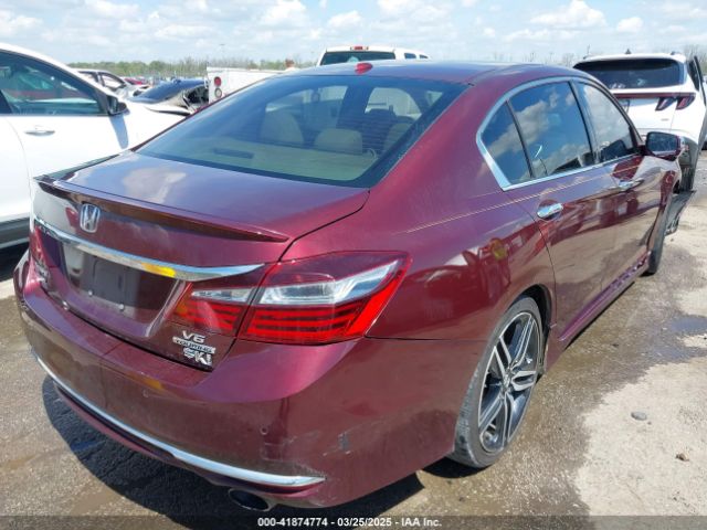 1HGCR3F9XHA011153 Honda Accord Touring V6