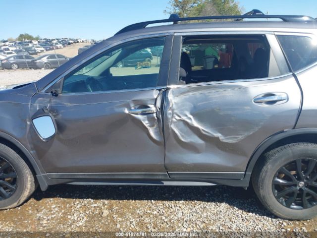 5N1AT2MT5JC730462 Nissan ROGUE SV