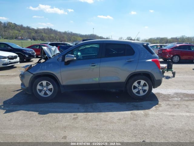 3GNCJKSB2LL303736 Chevrolet Trax Fwd Ls