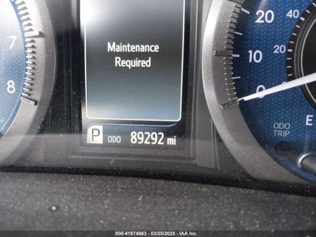 5TDYZ3DC5HS876635 Toyota Sienna Xle Premium 8 Passenger