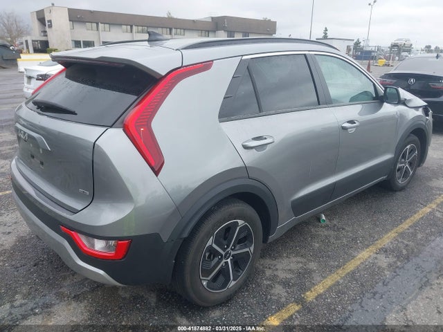 KNDCP3LE5P5090549 KIA NIRO LX