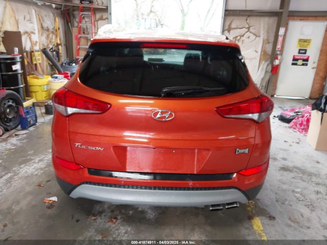 KM8J33A23HU546840 Hyundai Tucson Value