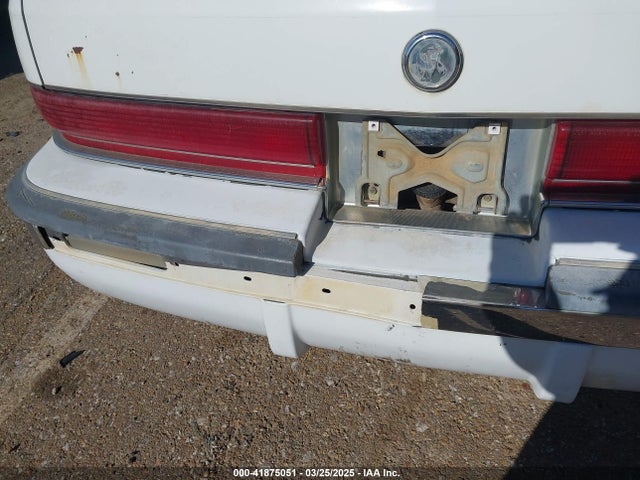 41875051 :رقم المزاد ، 1G4BN52P2TR400123 vin ، 1996 Buick Roadmaster مزاد بيع