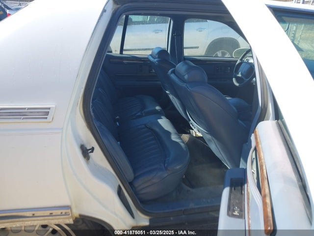 41875051 :رقم المزاد ، 1G4BN52P2TR400123 vin ، 1996 Buick Roadmaster مزاد بيع