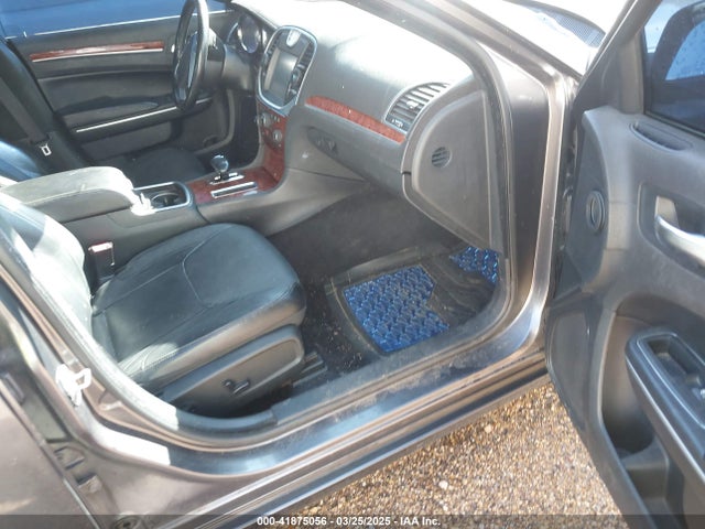 2C3CCAAG2EH327934 Chrysler 300