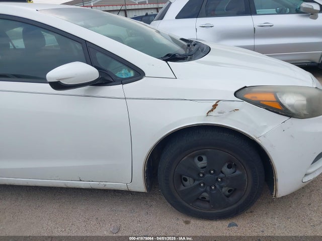KNAFK4A66G5469120 KIA FORTE LX