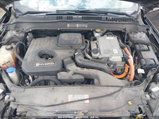 3FA6P0RU4KR202960 Ford Fusion Hybrid Titanium