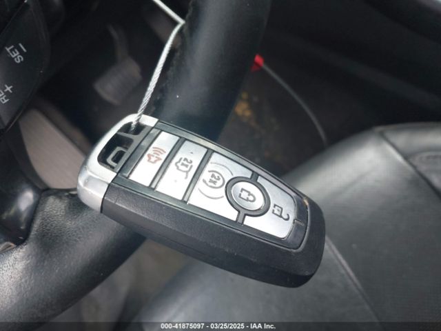 3FA6P0RU4KR202960 Ford Fusion Hybrid Titanium