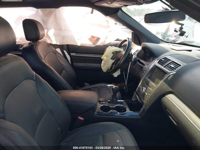 1FM5K8GT0HGD49303 Ford EXPLORER SPORT