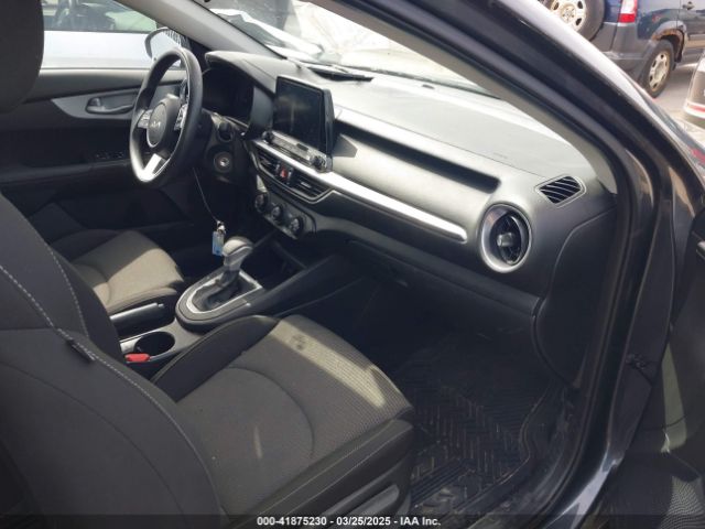 3KPF24AD2PE551187 KIA Forte Lxs