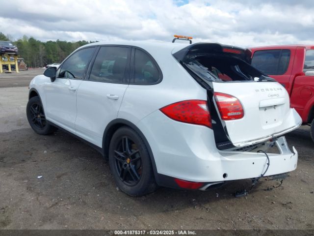2013 PORSCHE CAYENNE WP1AB2A20DLA85337 Photo 2