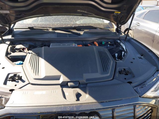 WA1AAAGE5MB013159 Audi E-tron Premium Quattro