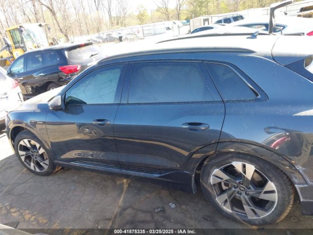 WA1AAAGE5MB013159 Audi E-tron Premium Quattro