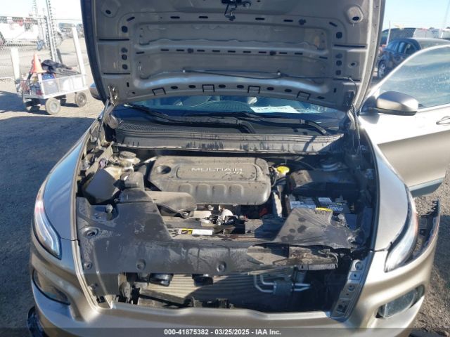 1C4PJMLB7JD576453 Jeep Cherokee Latitude Plus 4x4