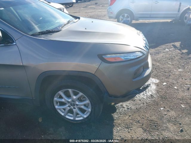 1C4PJMLB7JD576453 Jeep Cherokee Latitude Plus 4x4