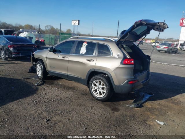 1C4PJMLB7JD576453 Jeep Cherokee Latitude Plus 4x4