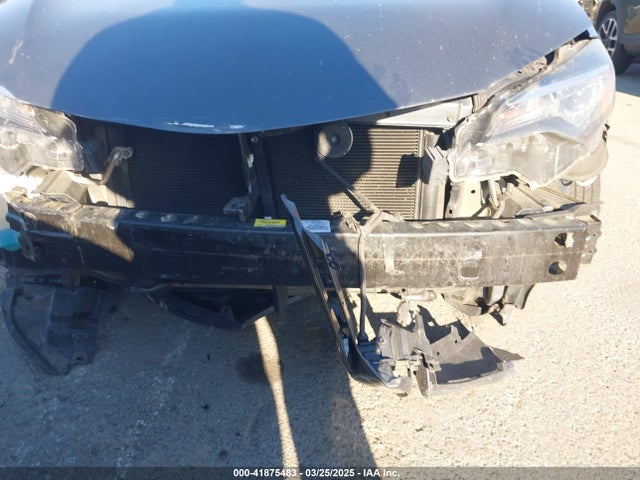 2T1BURHE8KC152313 Toyota COROLLA LE