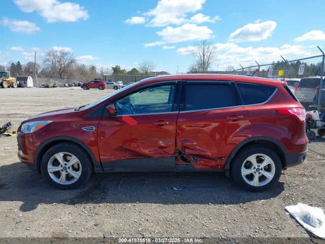 1FMCU9G90GUA31564 Ford ESCAPE SE