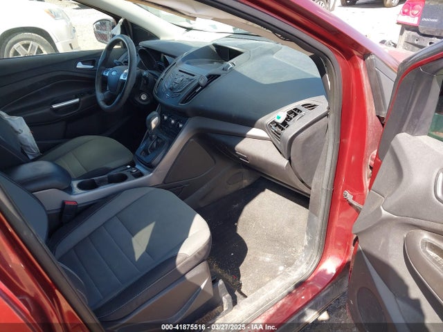 1FMCU9G90GUA31564 Ford ESCAPE SE