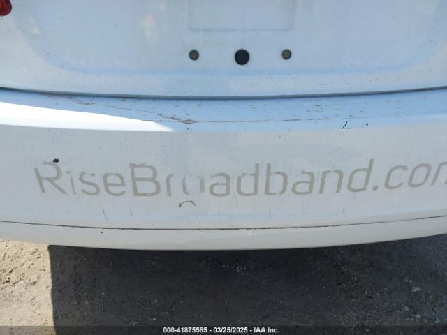 1G1PA5SHXE7399812 Chevrolet Cruze Ls Auto