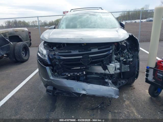 5N1DR3DH5RC249989 Nissan Pathfinder Platinum Fwd