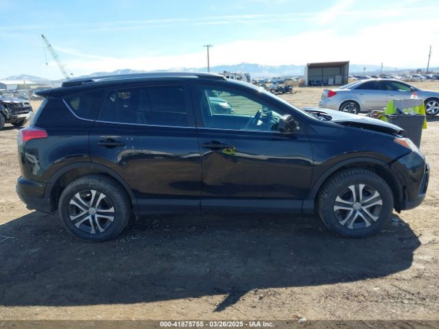 2T3BFREV2HW543163 Toyota RAV4 LE