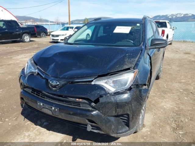 2T3BFREV2HW543163 Toyota RAV4 LE