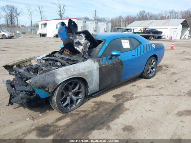 2C3CDZAT3FH834884 Dodge Challenger R/t