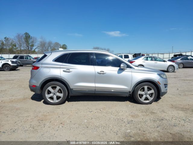5LMCJ1C92HUL15471 Lincoln Mkc Premiere