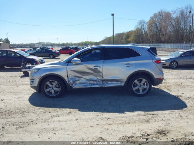 5LMCJ1C92HUL15471 Lincoln Mkc Premiere