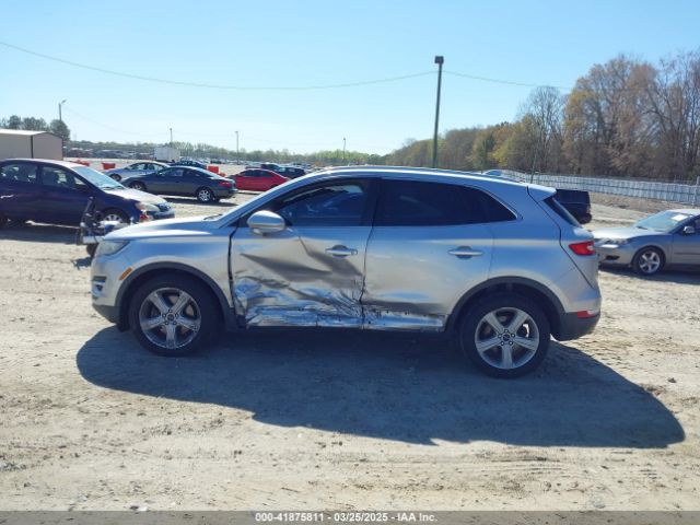 5LMCJ1C92HUL15471 Lincoln Mkc Premiere